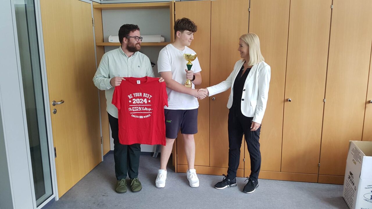 Deutscher Vizemeister 2024 im europaweiten Englischwettbewerb The Big Challenge wurde Erasmus Schüler Jakob Münchow