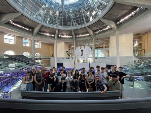 Zum Abschluss der Mittelstufe ging es für die 10. Klassen des Erasmus Gymnasiums eine Woche nach Berlin