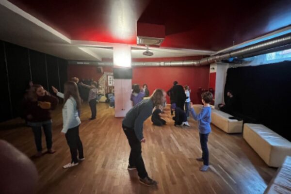 Die Klasse 5a des Erasmus Gymnasiums, war am Gewalt-Theater-Tag in der Academia de Tango auf einem Gewalt-Provokations-Workshop