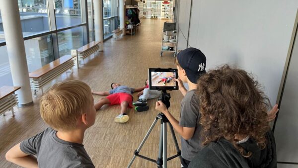 6. Klässler:innen des Erasmus Gymnasiums erstellten im September 2023 gemeinsame Fotos, Videos, Trickfilme und Comics zu verschiedenen Themen