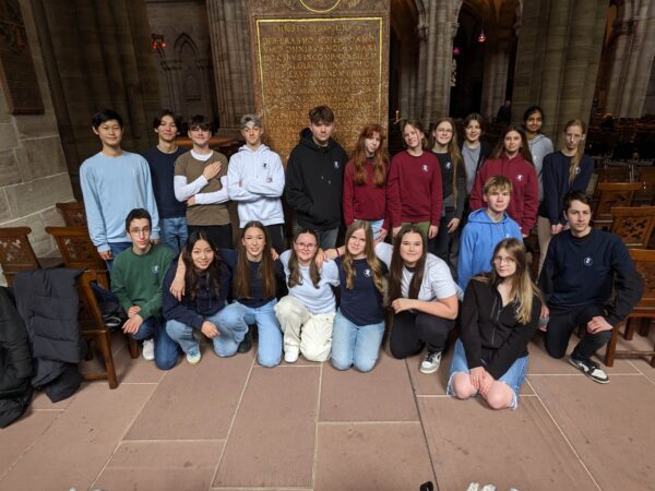 Auf den Spuren von Erasmus wandelten die Achtklässler:innen des Erasmus Gymnasium in Basel