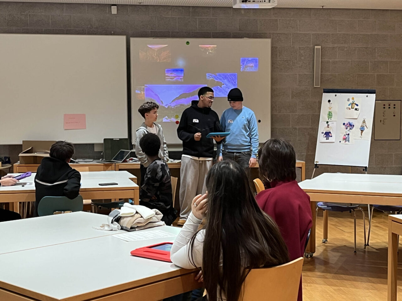 9. Jahrgang im Kommunikationszentrum